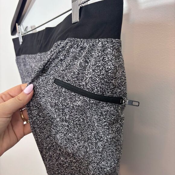 Lululemon T.H.E. Short *Linerless 7" Large M7901S Carbon Mist Alpine Graphite - Picture 10 of 15